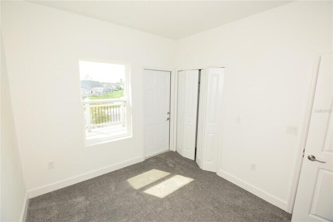 Building Photo - 460 Lake Shore Pkwy
