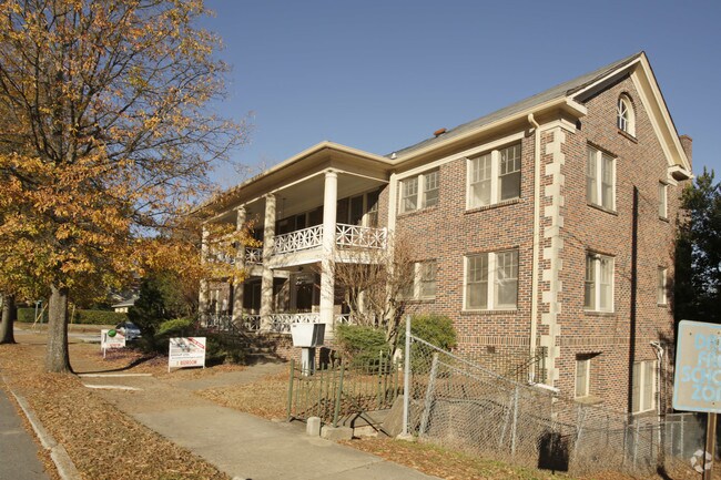 Building Photo - 449 E Ponce de Leon Ave