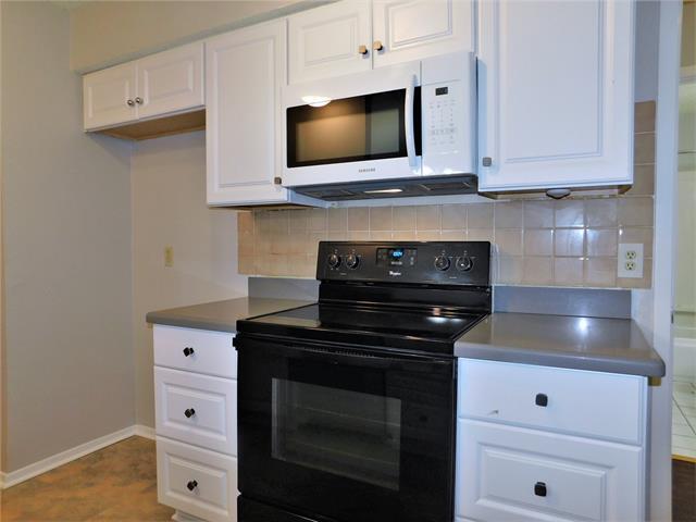 Building Photo - 203 Wildfire Dr