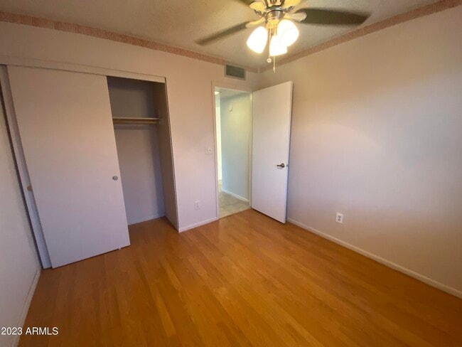 Building Photo - 7815 W Jenan Dr