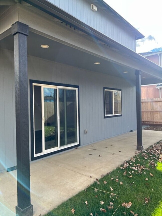 Building Photo - ALMOST NEW CONSTRUCTION/ 4 BEDROOM IN NEWER UPCOMING NEIGHBORHOOD