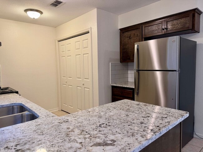 Building Photo - 402 Fawn Trail