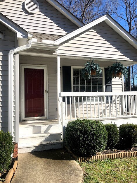 Building Photo - Beautiful 2 Bedroom in Simpsonville