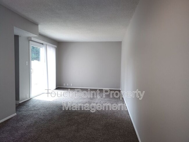 Building Photo - 7001 Stonington Ln