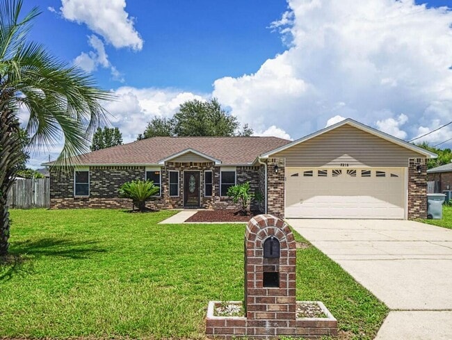 Primary Photo - 7216 Antoinette Cir