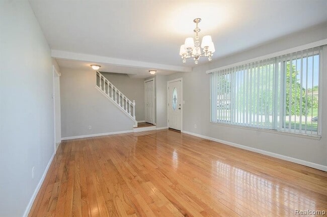Building Photo - 37718 Douglas Ct