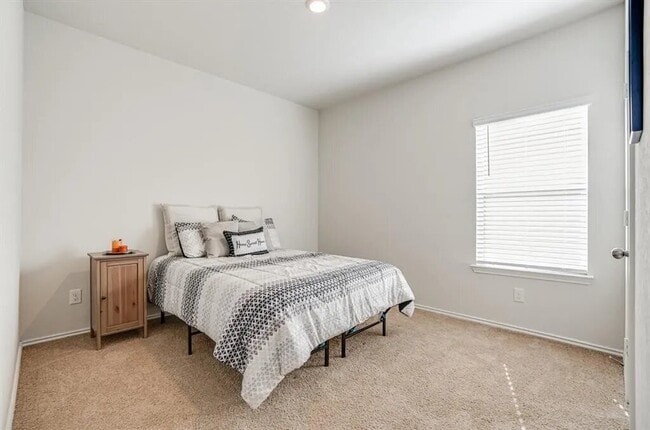 Building Photo - 2946 Wolfcreek