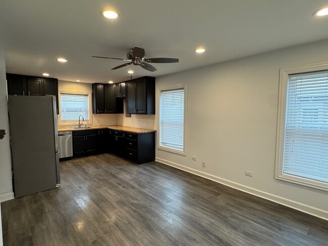 Building Photo - 1892 White St