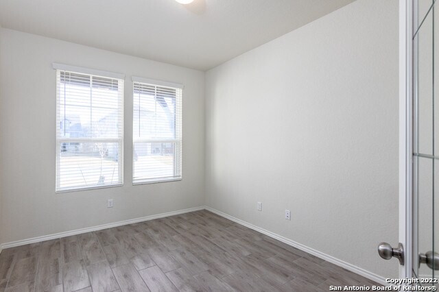 Building Photo - 319 Salz Wy