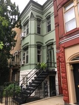 Building Photo - 219 C St NE
