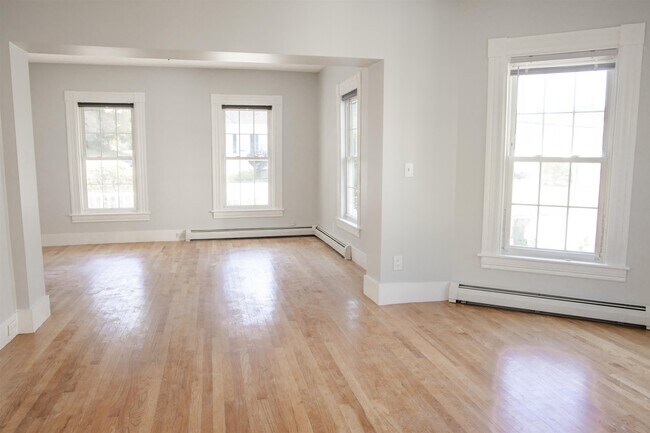 Building Photo - 278 Prospect St