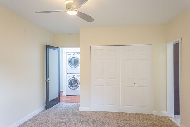 Building Photo - 2bd/2ba Seattle Condo