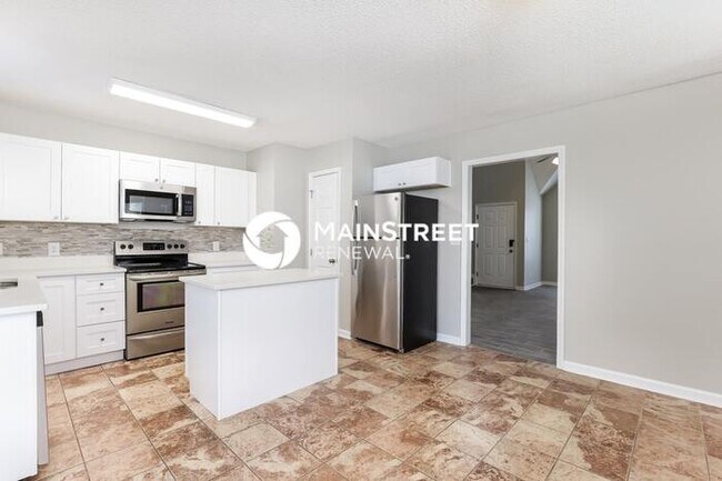 Building Photo - 4 Bedroom Pet-Friendly Home in RALEIGH, NC with Main Street Renewal