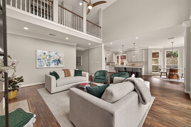 Building Photo - 1403 Hillside Forest Dr