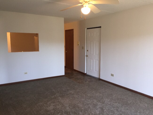 Building Photo - 1448 Rock Run Dr