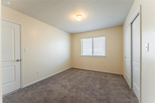 Building Photo - 20219 Weeping Pine Way