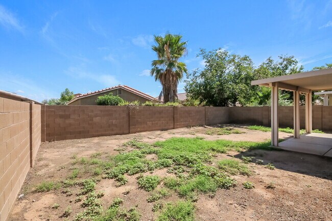 Building Photo - 751 E Horizon Heights Dr