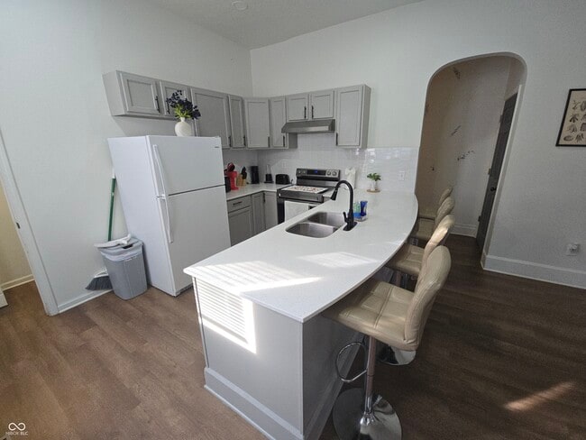 Building Photo - 1728 N Delaware St