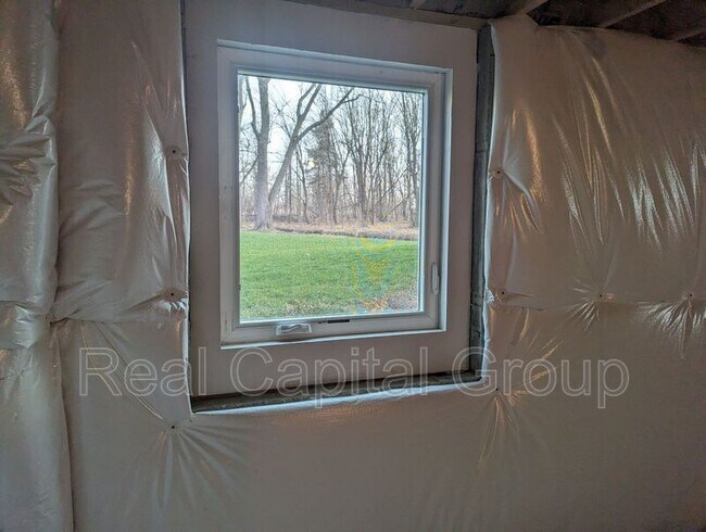 Building Photo - 753 Seneca Creek Rd