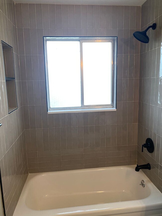 Building Photo - 8886-8888 N Lowell Blvd (DUPLEX)