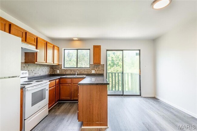 Building Photo - 3017 Pembroke Ln