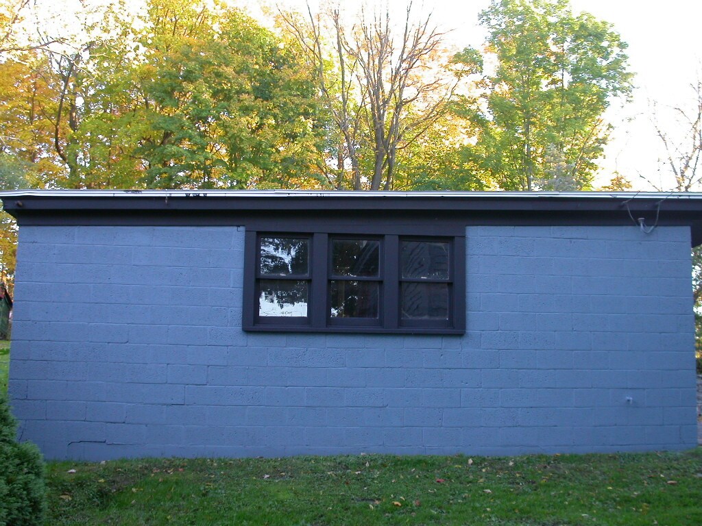Building Photo - 70 Utica St