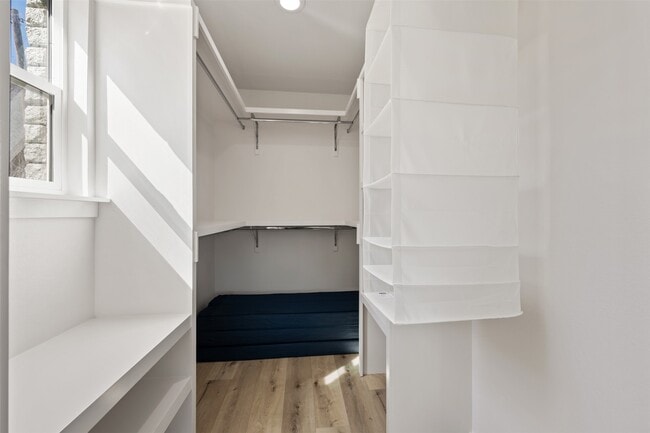 Building Photo - 6104 Reicher Dr