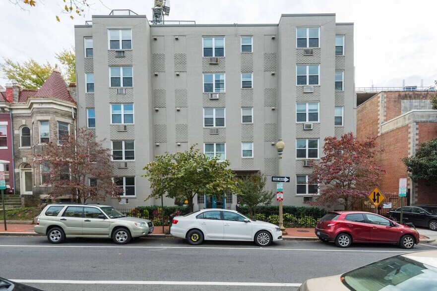 Whole view of the building - 2130 N St NW