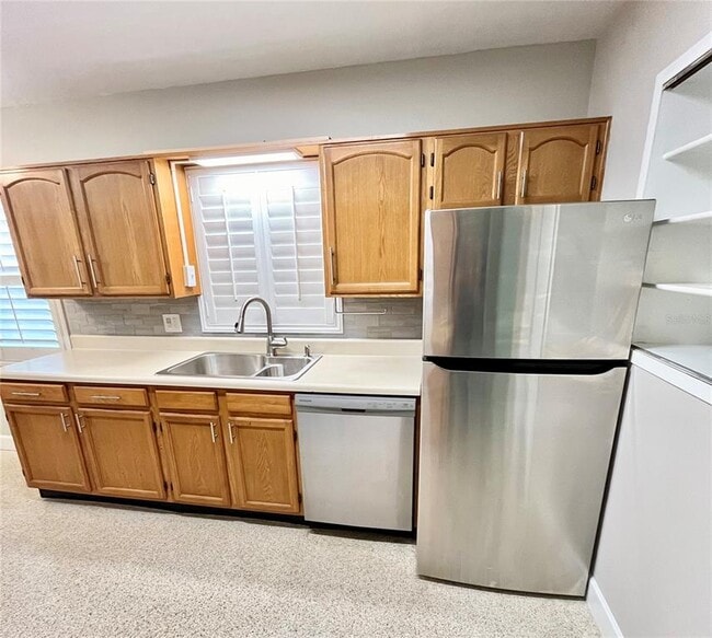 Building Photo - 1060 Jesse Ave