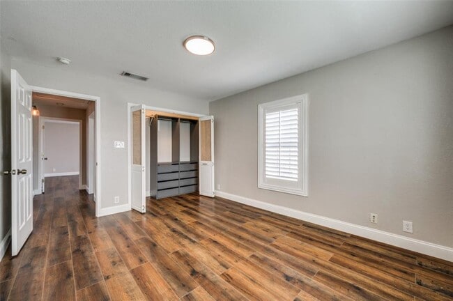 Building Photo - Colorado Street