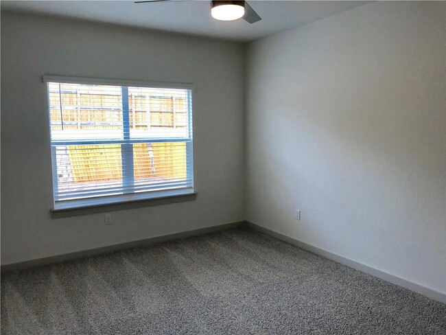 Building Photo - 10408 Fulton Ave