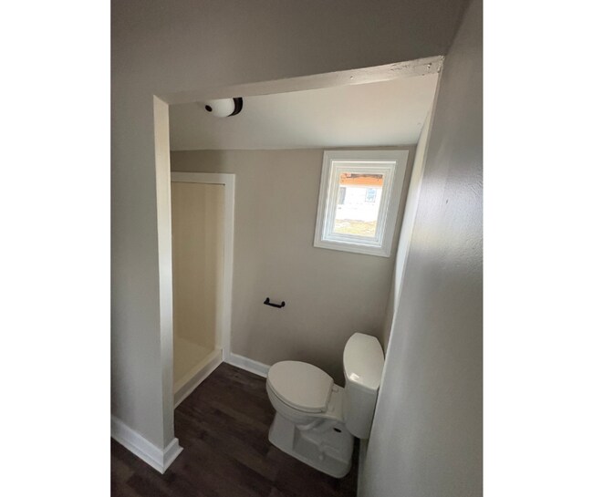 Building Photo - 1570 Chippewa Ave SE