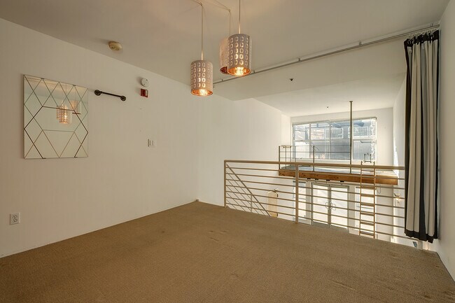 Building Photo - 755 Florida St