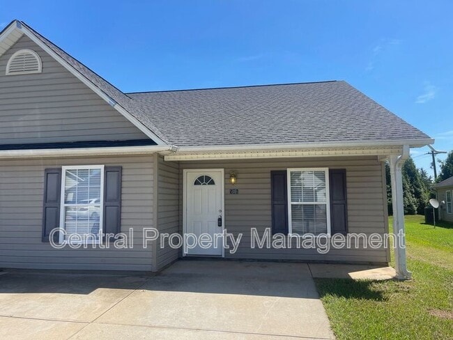 Building Photo - 506 Seays Crest Dr