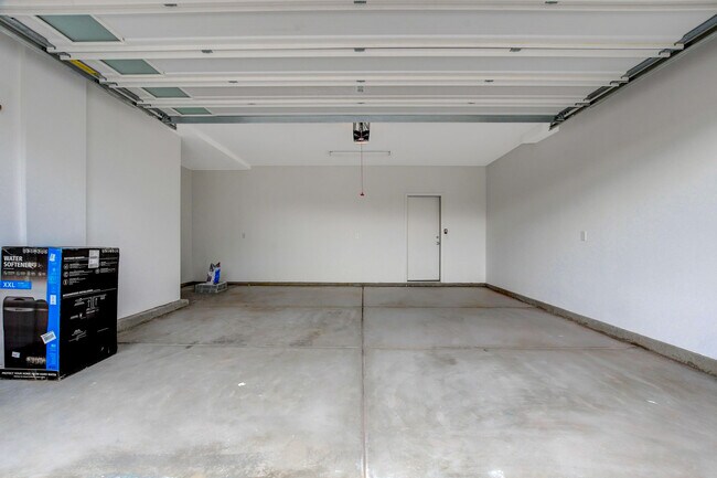 Building Photo - 11553 Alpine Cove Ave