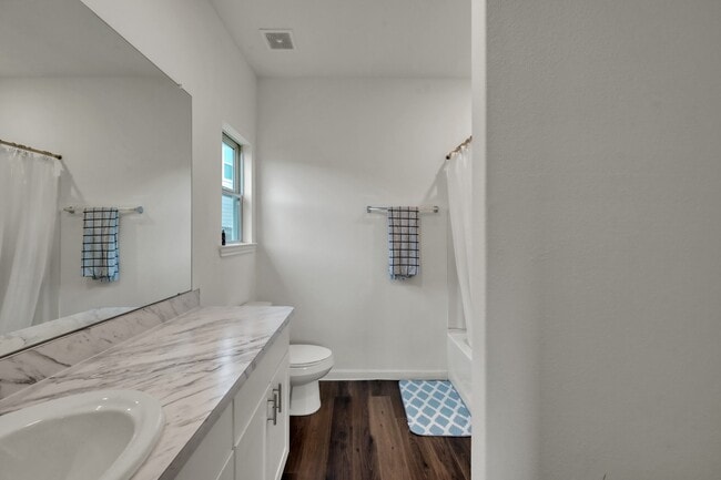 Building Photo - 16435 Big Hickory Dr