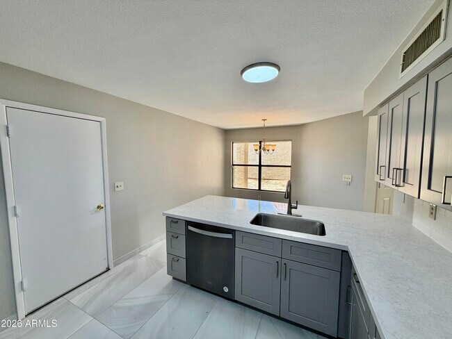 Building Photo - 4548 E Shomi St