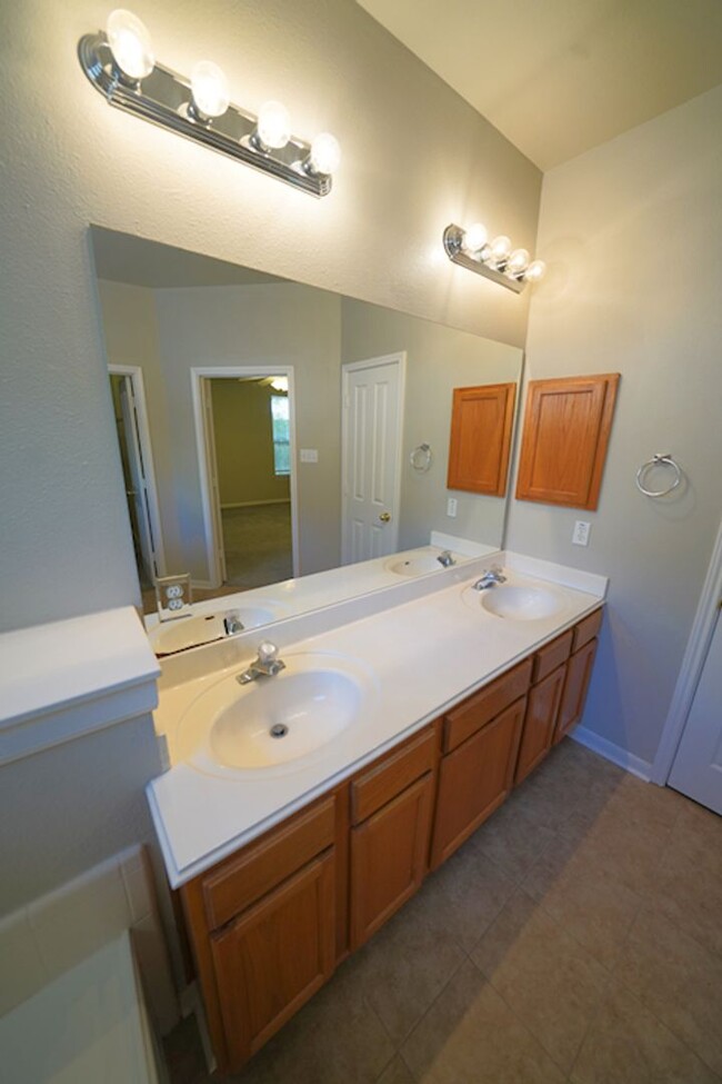 Building Photo - Stunning Single-Story Home Now Available i...