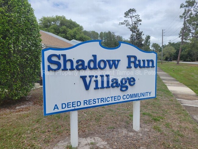 Building Photo - 12514 Hollybrook Ln