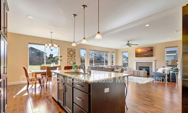 Building Photo - 5845 Grand Teton Loop