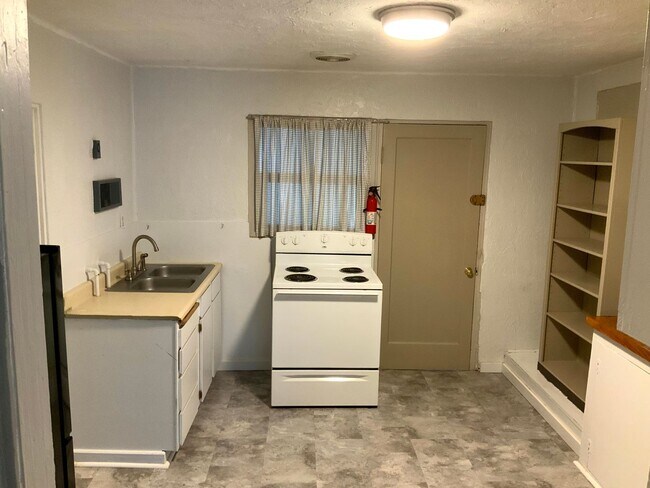 Building Photo - 2868 Bailey Ln