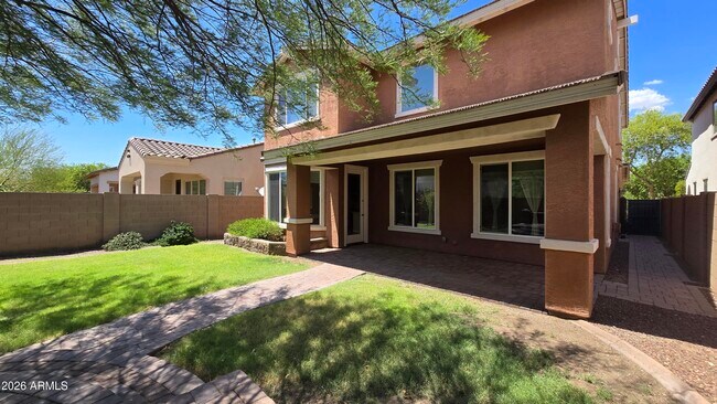 Building Photo - 20737 W Valley View Dr