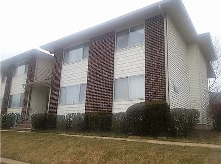 Building Photo - 104 Mandon Ct