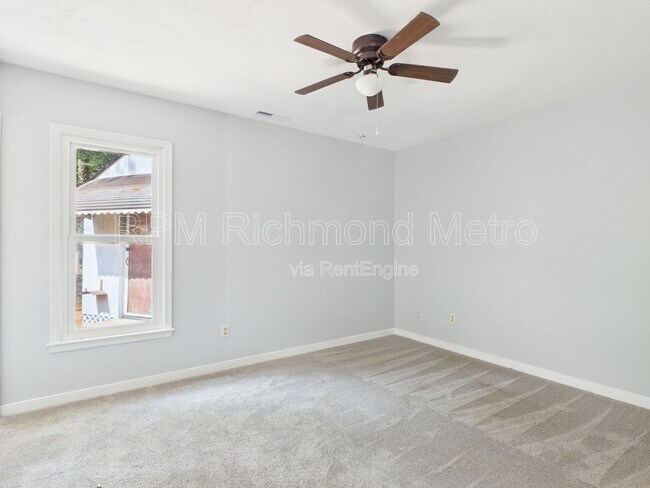 Building Photo - 11220 Sunfield Dr