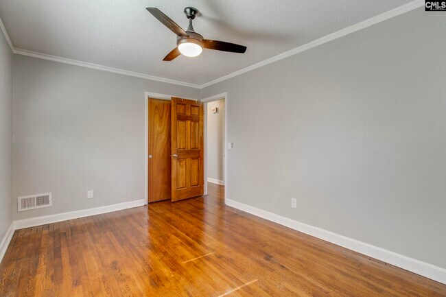 Building Photo - 7712 Burdell Dr