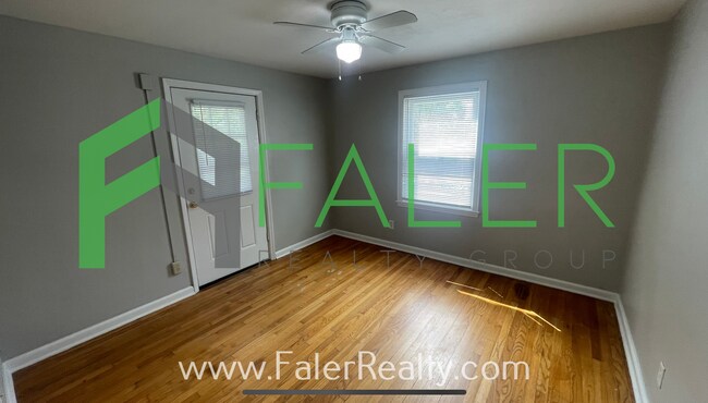 Building Photo - Darling 3-Bedroom Cape Cod in Belmont