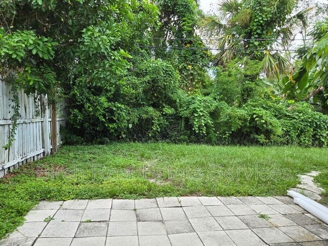 Building Photo - 4847 Aegean Ave