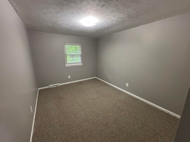 Building Photo - 1179 Tatesbrook Dr