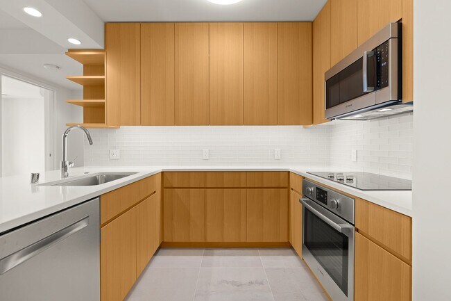 Building Photo - Sky Ala Moana 1bd/1bth/1prk with open views