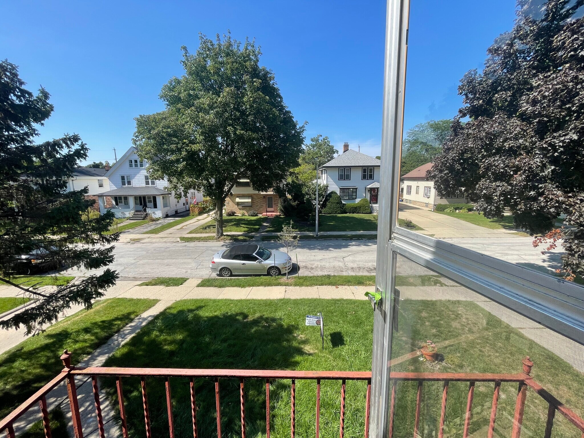 Building Photo - 2020 S 82nd St